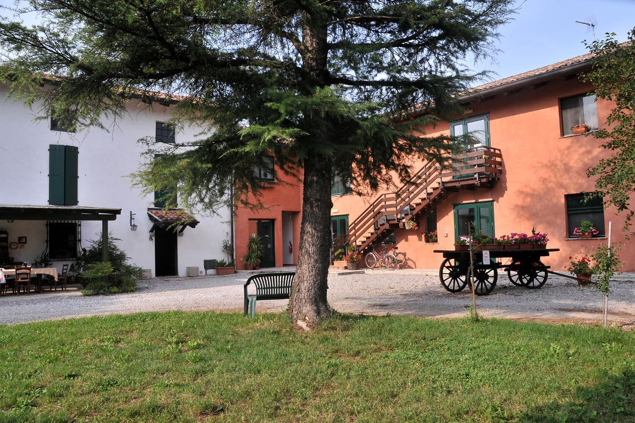 Agriturismo Le Oche Selvatiche Lauzacco Exteriér fotografie